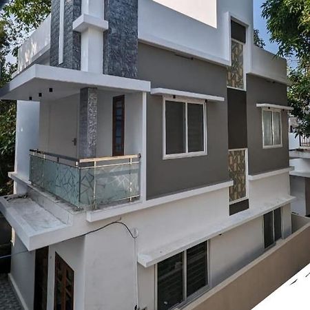 Azure Home Stay Kochi Extérieur photo
