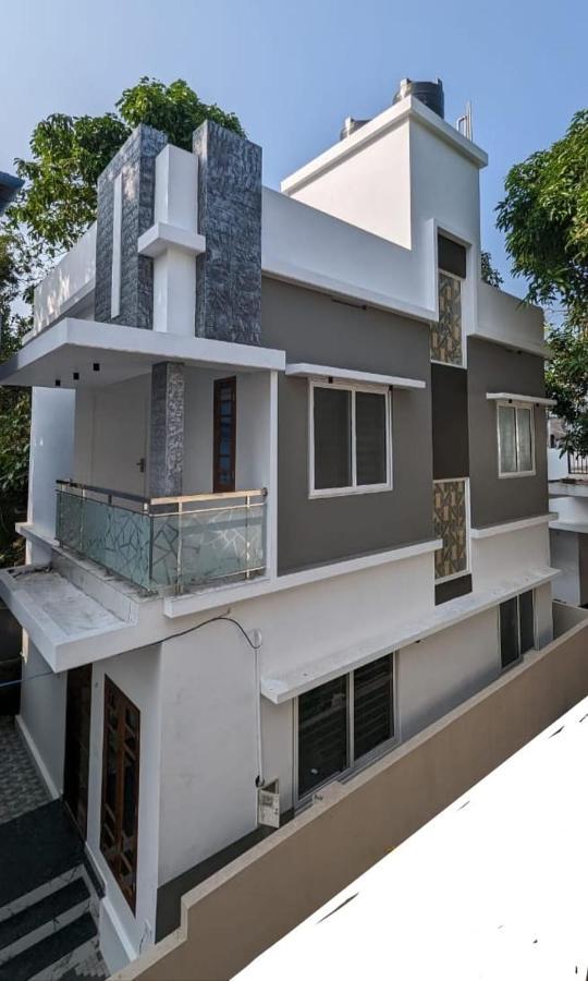 Azure Home Stay Kochi Extérieur photo