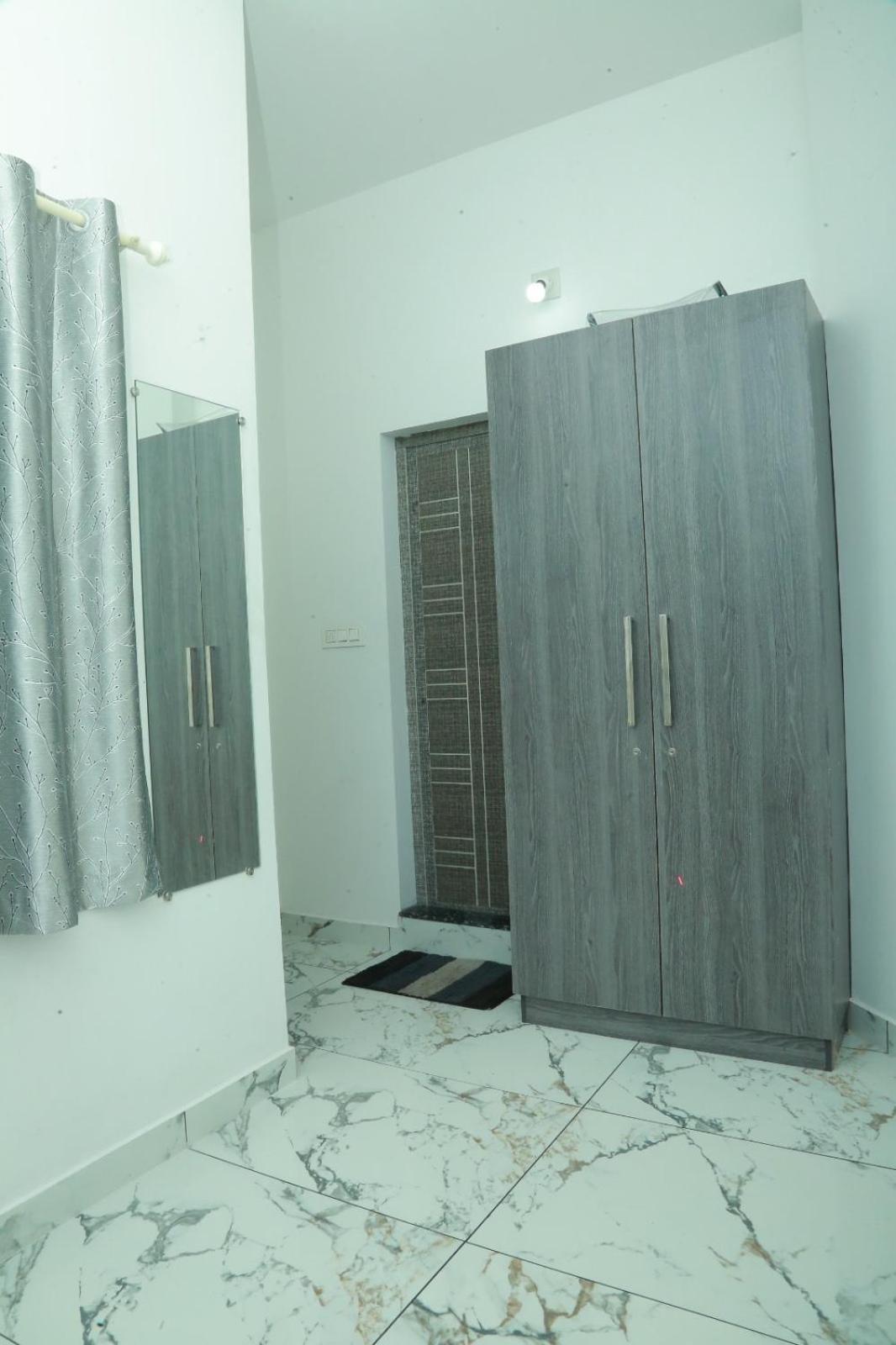 Azure Home Stay Kochi Extérieur photo